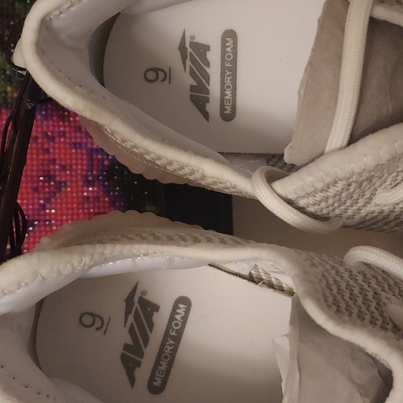 Women's Avia Active Sneaker - Picture 4 of 9